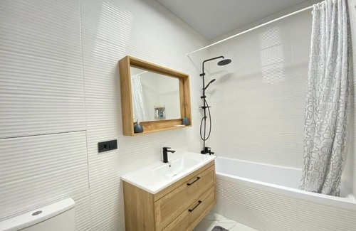 Lypky Apartment | The Gold House