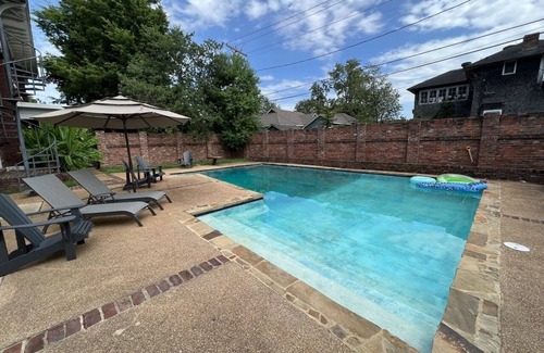 Clarksdale Villa | The Governors Mansion in Clarksdale Mississippi. A Step Back in Time