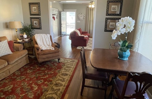 Texarkana House | The Grand Avenue Cottage