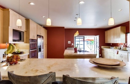 Sunset Cliffs House | The Grande House+Studio: yard+pets+BBQ!