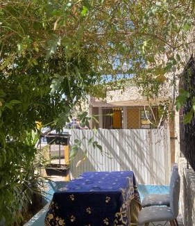 Amman House | The Grapevine House-