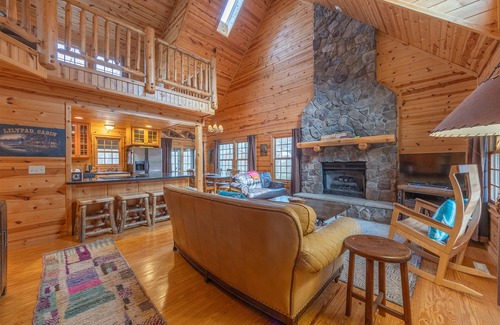 Saugatuck Cabin | The Great Escape - Cabin with shared pool access