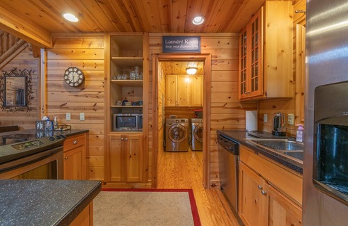 Saugatuck Cabin | The Great Escape - Cabin with shared pool access