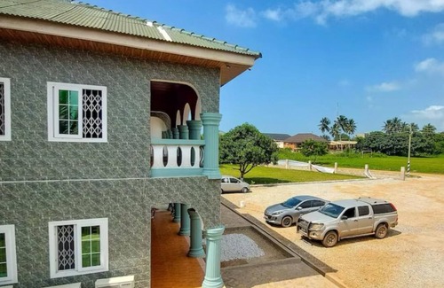 Elmina House | The Green Condo
