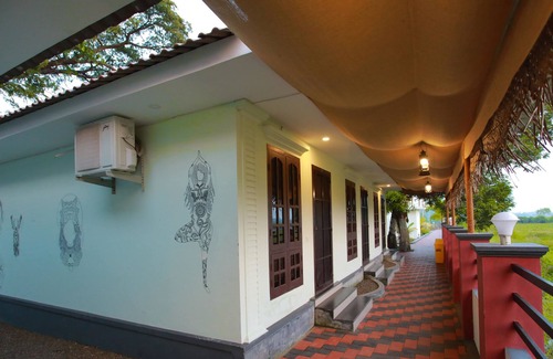 Alappuzha Hotel | The Greenview Inn