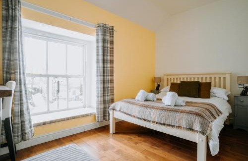 Longnor Hotel | The Greyhound Inn Warslow