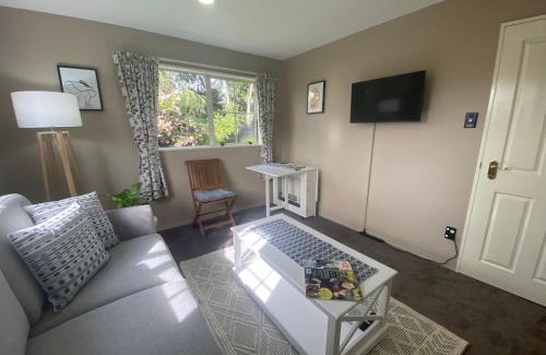 Mosgiel House | The Ground Floor Guest Suite