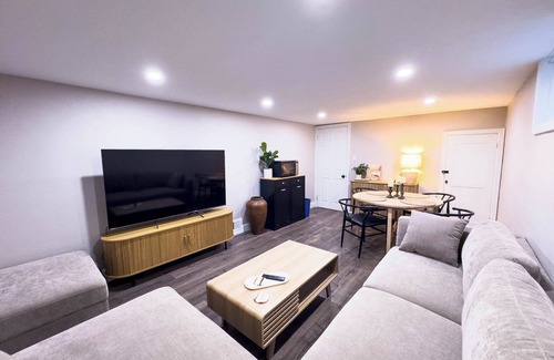 Sunnyside Apartment | The Grove at Clay House - Charming 1BR Apartment in Denver's Sunnyside