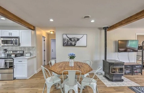 Show Low Cabin | The Hairy Cow | Modern Mountain Getaway!