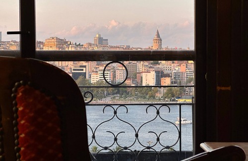 Istanbul City Center Apartment | The Haliç Bosphorus