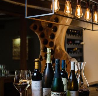 Stanton on the Wolds Hotel | the hammer and pincers