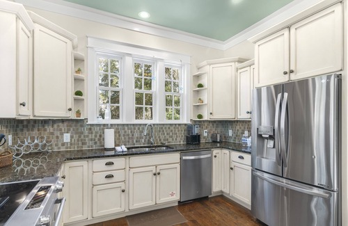 Hammocks of Seagrove House | The Hammocks in Old Seagrove - Gated Neighborhood with Community Pool - 4 Bikes Included