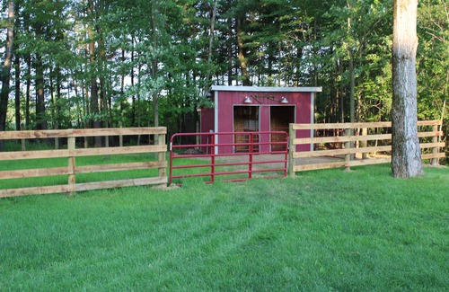 Kingsley House | The Hannah Hideaway