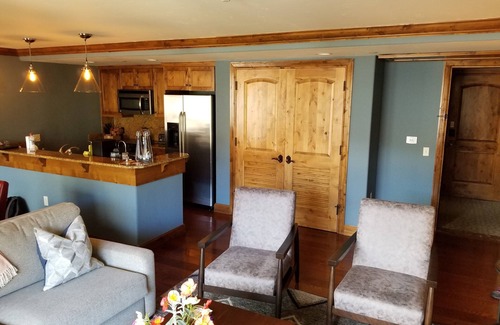 Vail Apartment | The Heart of Vail Village - The Sebastian! A 5 Star Luxury 3BR/3BA Suite