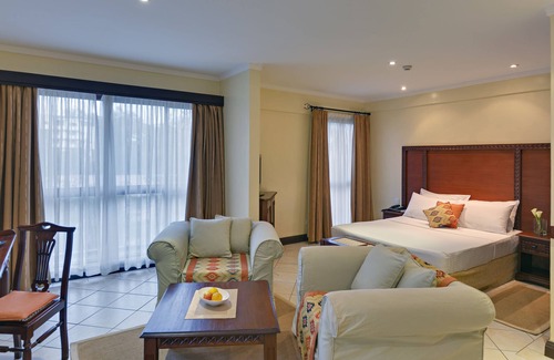 Kilimani Hotel | The Heron By Sarovar Portico India