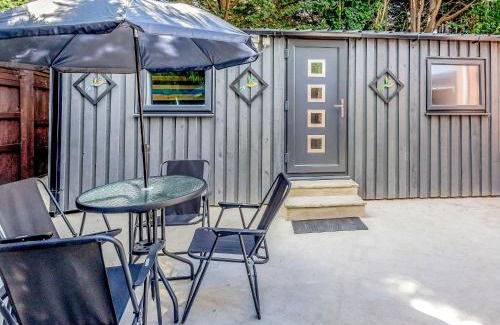 Liverton House | The Hide