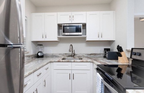 Lake Ridge Apartment | The Hideaway at Lake Ridge #3
