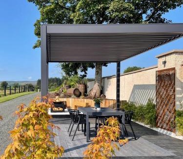 Omagh House | The Hideaway Retreat