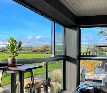 Omagh House | The Hideaway Retreat