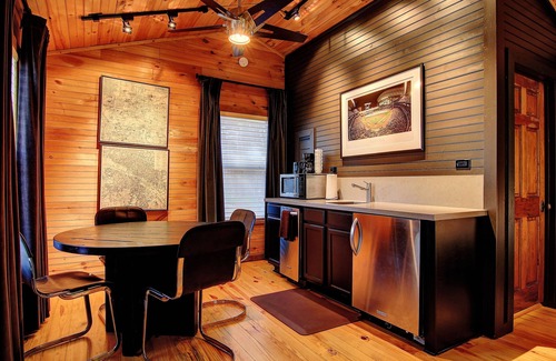 New Braunfels Cabin | The Hideout 5 Bedroom Home by RedAwning