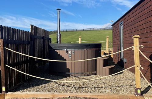 Higher Walton Cabin | The Highland Hare Bothy