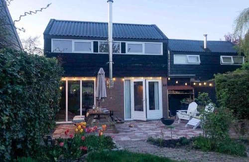 Warmenhuizen House | The Highlander- Stylish Hideaway near Beach & Forest Schoorl and Bergen- Dogs Welcome