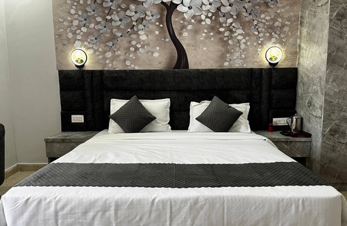 Rishikesh Hotel | The Hills