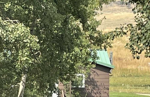 Roscoe Cabin | The Historic Stokke Cabin on 12000 Acres