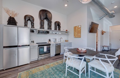 River District Apartment | The Hive 106 Bees Knees by BlueStar