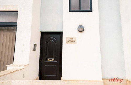 Qawra Apartment | The Holiday Home Where Art Lives