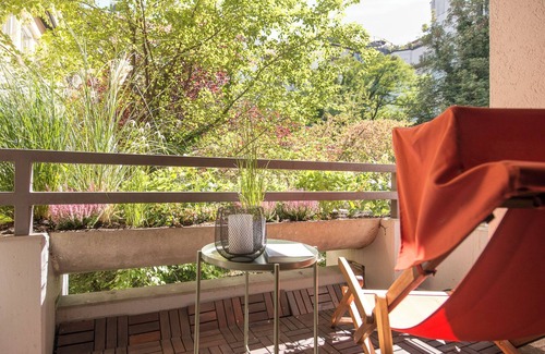 Englischer Garten Sud Apartment | The Holiday. Peaceful quite cozy in the center of Munich