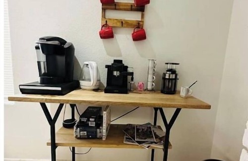 Yuma House | The home is a bright cozy home.It’s located 5min away from I-8interstatehighway.