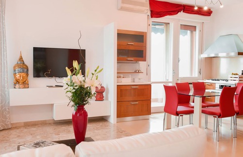 Borgo Milano Apartment | THE HOUSE IN THE SKY - Attic 150 sqm with garage