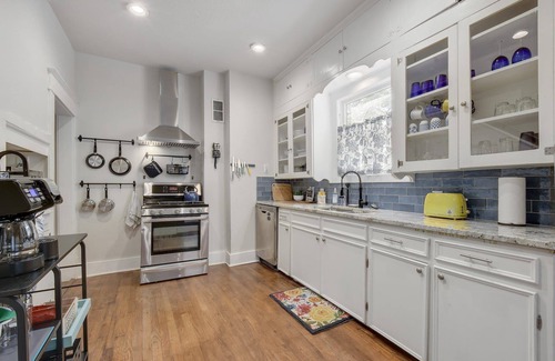 Hancock House | The HydeOut; Vintage Luxury Boho central Austin retreat close to it all!