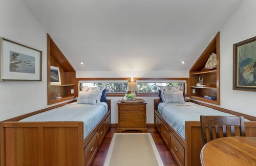 Indianola House | The Indianola BoathousenSleeps 2 in queen bed. Additional fees for 2 twin beds