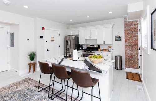 Sandusky Apartment | The Inn at Fulton