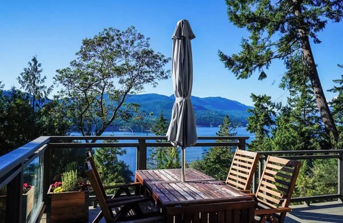 Sandy Hook House | The Innlet Hideaway - 3 Bed House with Ocean Views