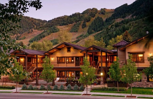 West End Apartment | The Innsbruck Aspen by Frias