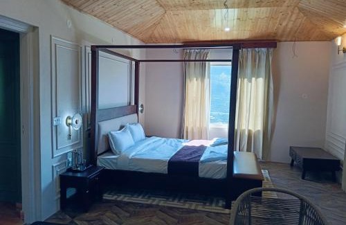 Gunehr Hotel | The IRIS Hotel