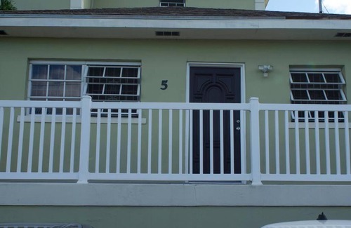 Nassau Apartment | The Island Breeze (newly renovated 1-bedroom rent)al unit.