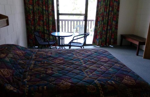 Mandalay Hotel | The Islands Inn Motel