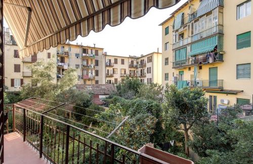 Le Cure Apartment | The Italian Courtyard with free parking nearby
