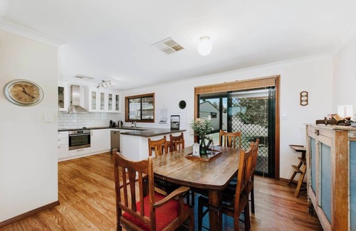 Frog Rock House | The Ithaca Farm Experience A Unique Mudgee Escape