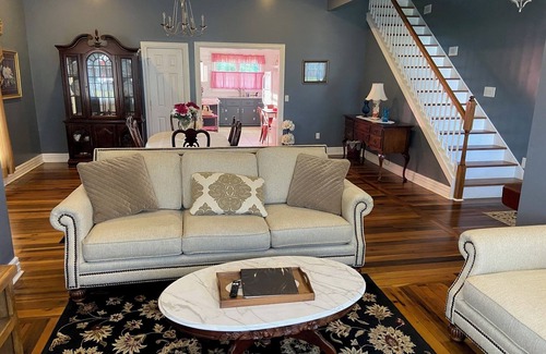 Gamaliel House | The Jackson House of Gamaliel