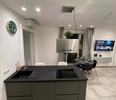 Naples City Centre Apartment | The Jungle Home