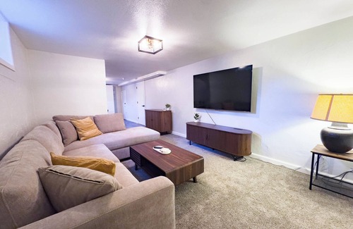 Sunnyside Apartment | The Juniper at Clay House - Charming 1BR Apt in the Heart of Denver