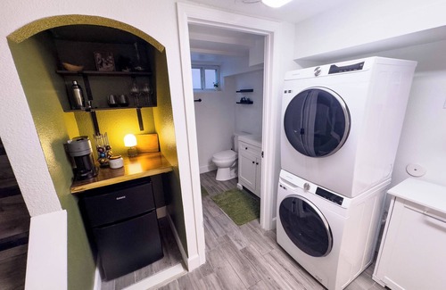 Sunnyside Apartment | The Juniper at Clay House - Charming 1BR Apt in the Heart of Denver