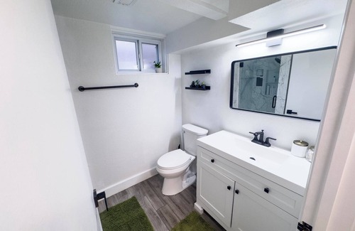 Sunnyside Apartment | The Juniper at Clay House - Charming 1BR Apt in the Heart of Denver