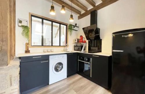 Chartres Apartment | The Kiki's Home
