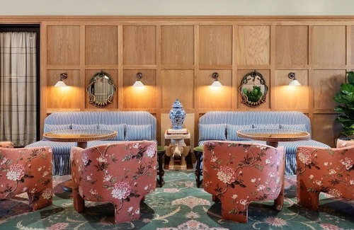Courier City - Oscawana House | The King at Palihouse Hyde Park Village, Parking!